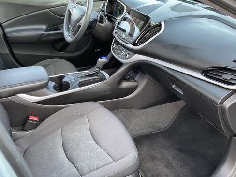 Used 2018 Chevrolet Volt LT image 24