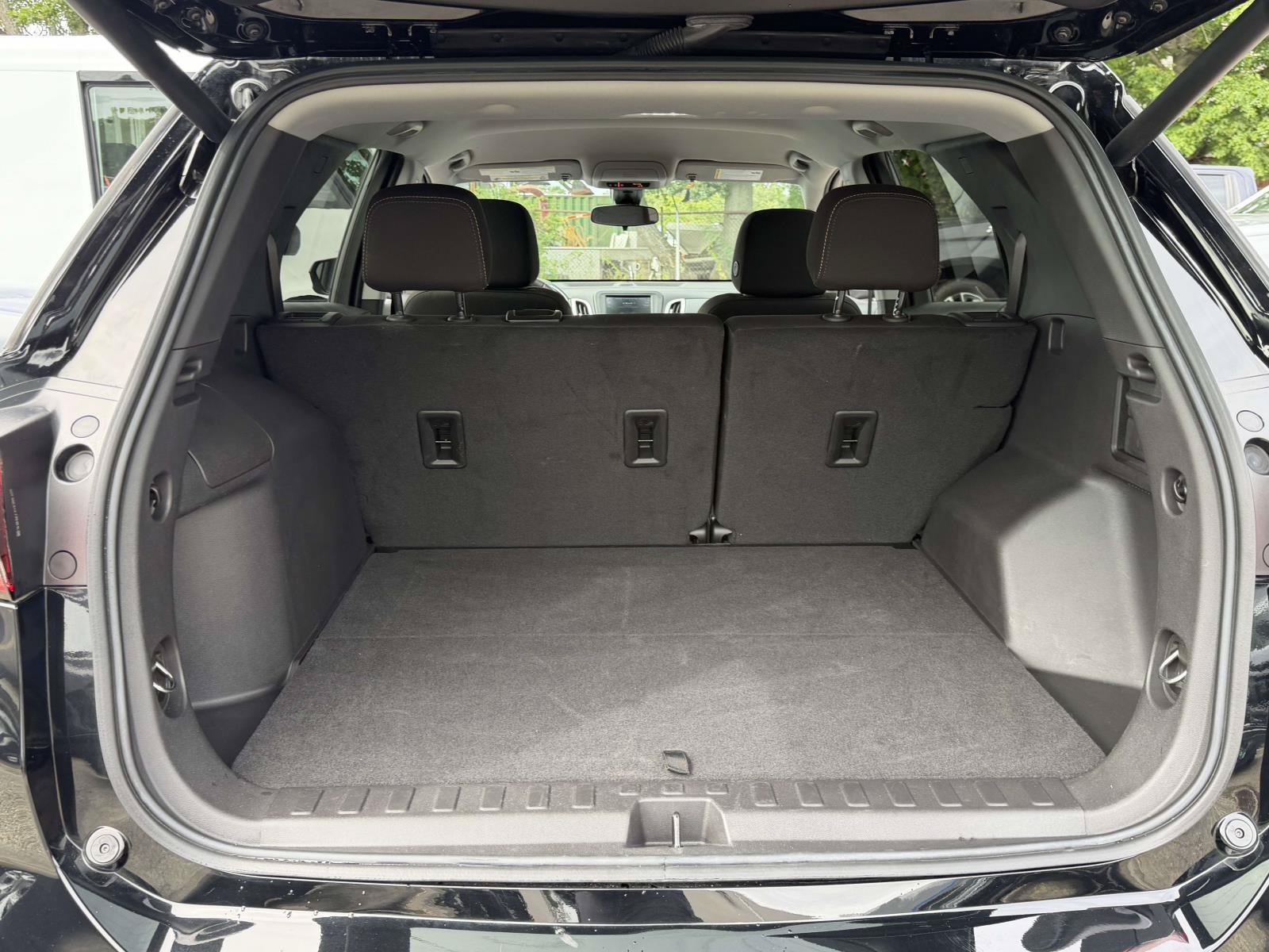 Certified 2024 Chevrolet Equinox LT FWD image 13