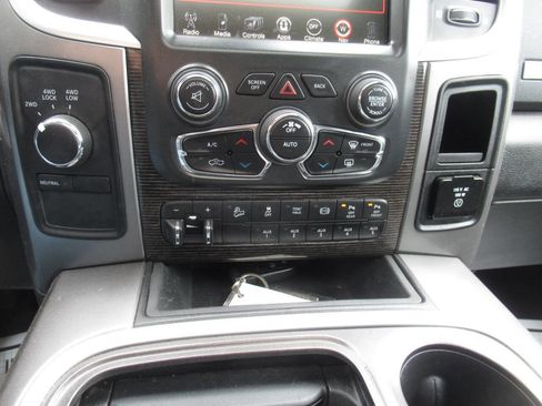 Used 2017 RAM 2500 Limited AWD/4WD image 30