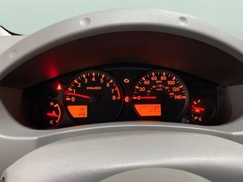Used 2021 Nissan Frontier SV w/ Midnight Edition Floor Mats AWD/4WD image 16