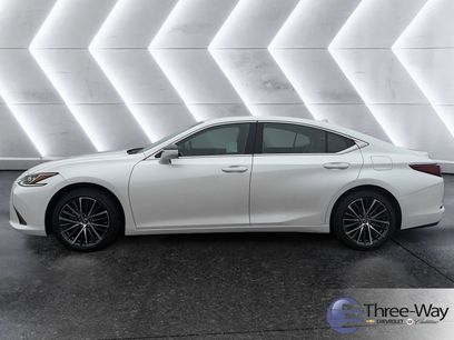 Used 2025 Lexus ES 350 w/ Premium Package