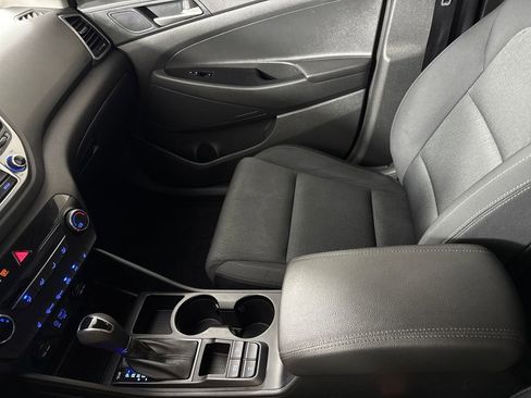 Used 2018 Hyundai Tucson SEL image 17