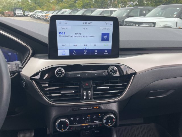 Used 2022 Ford Escape SEL w/ Technology Package FWD image 29