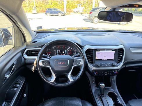 Used 2018 GMC Acadia SLT w/ LPO, Black Accent Package image 14