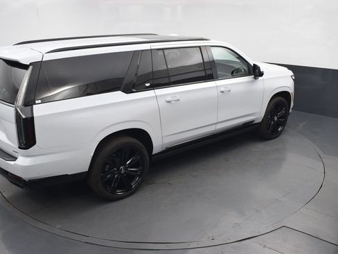 Certified 2026 Cadillac Escalade ESV Sport w/ Touring Package AWD/4WD image 50