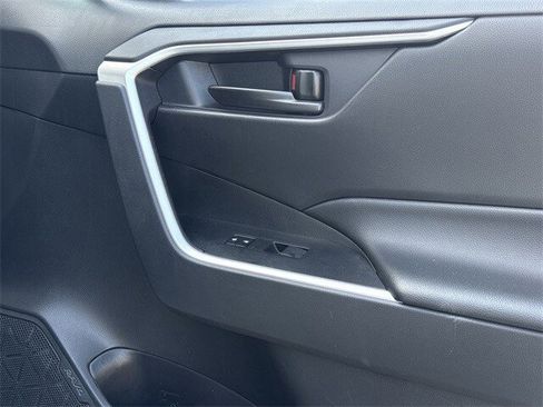 Used 2024 Toyota RAV4 LE image 27