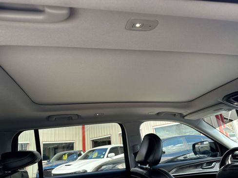 Used 2022 Jeep Grand Cherokee L Limited image 11