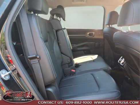 Used 2023 Kia Sorento S AWD/4WD image 15