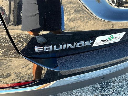 Used 2020 Chevrolet Equinox LT image 32