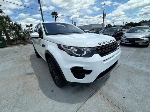 Used 2019 Land Rover Discovery Sport SE AWD/4WD image 18