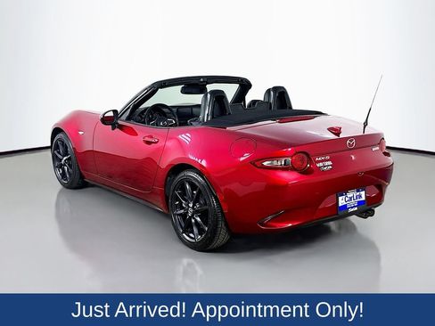 Used 2019 MAZDA MX-5 Miata Grand Touring RWD image 5