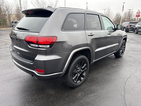 Used 2020 Jeep Grand Cherokee Altitude image 9