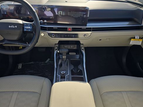 New 2026 Kia Sorento S w/ S Panoramic Sunroof Package image 16