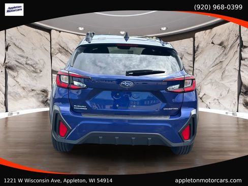 Used 2025 Subaru Crosstrek 2.0i Premium AWD/4WD image 5