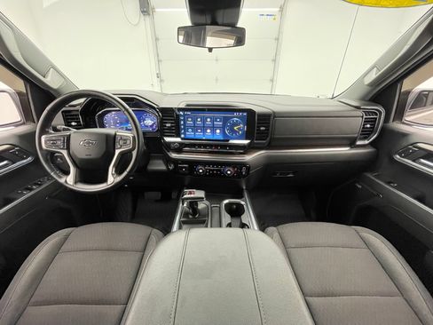 Used 2024 Chevrolet Silverado 1500 RST w/ Convenience Package II AWD/4WD image 3