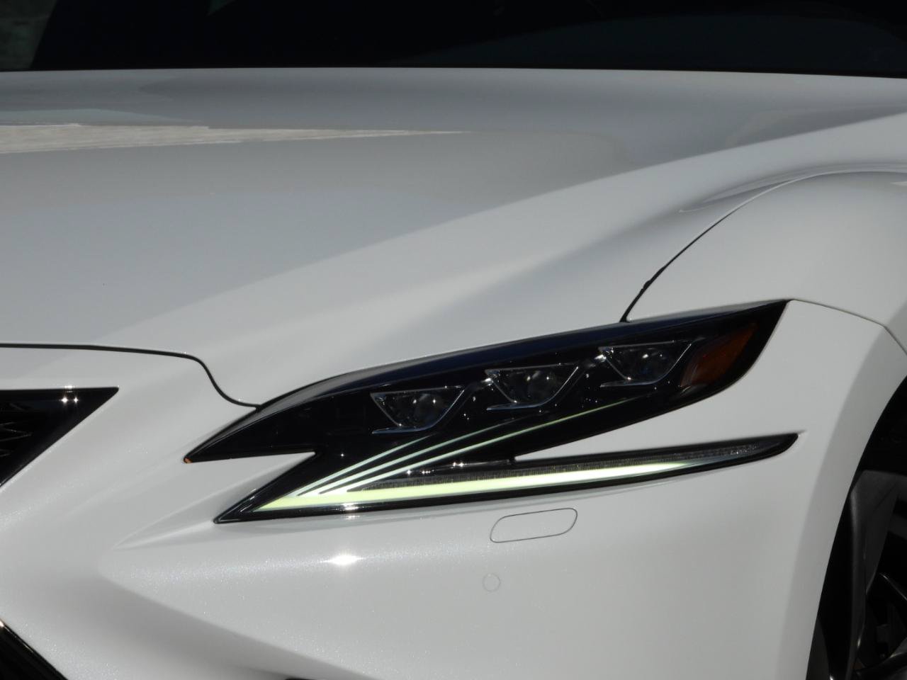 Used 2020 Lexus LS 500 F Sport w/ Cold Weather Package (CK) RWD image 4