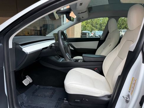 Used 2021 Tesla Model Y Performance AWD/4WD image 11