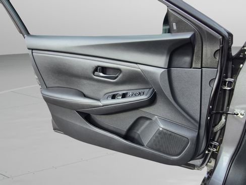 Certified 2024 Nissan Sentra S FWD image 22