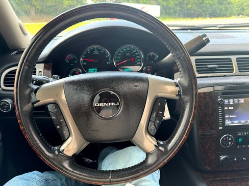 Used 2012 GMC Yukon Denali image 13