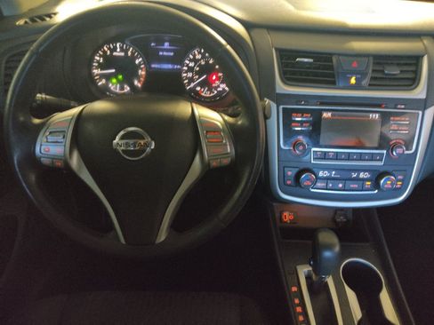 Used 2017 Nissan Altima 2.5 SV FWD image 22
