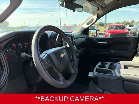 Used 2020 Chevrolet Silverado 1500 Custom w/ Custom Value Package RWD image 9