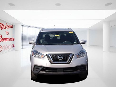 Used 2020 Nissan Kicks SV FWD image 4