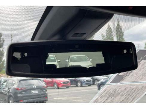 Used 2022 Chevrolet Suburban LT w/ Luxury Package image 27