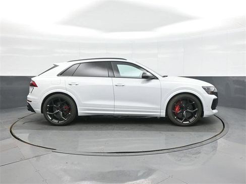 New 2026 Audi RS Q8 performance image 8