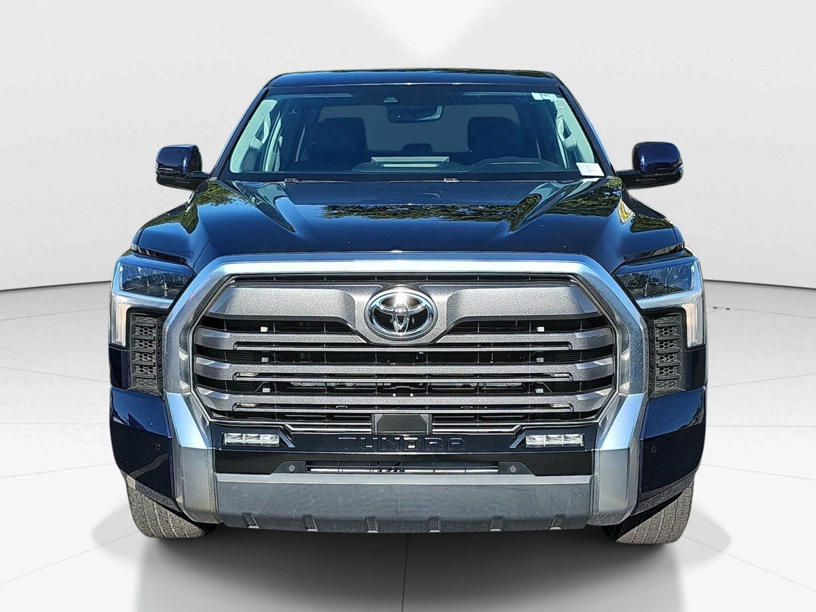 Used 2023 Toyota Tundra Limited w/ Power Package RWD image 8