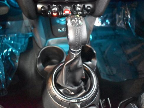 Used 2014 MINI Cooper 2-Door Hardtop image 29