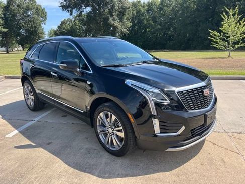 Used 2025 Cadillac XT5 Premium Luxury FWD image 11