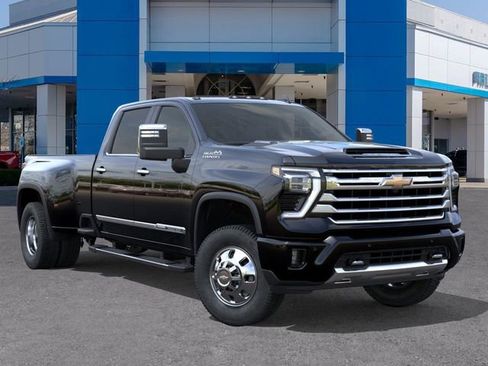 New 2026 Chevrolet Silverado 3500 High Country w/ High Country Premium Package image 7