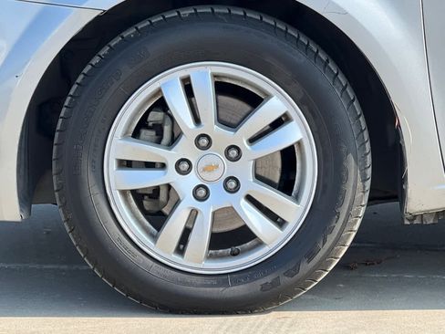 Used 2012 Chevrolet Sonic LT image 25