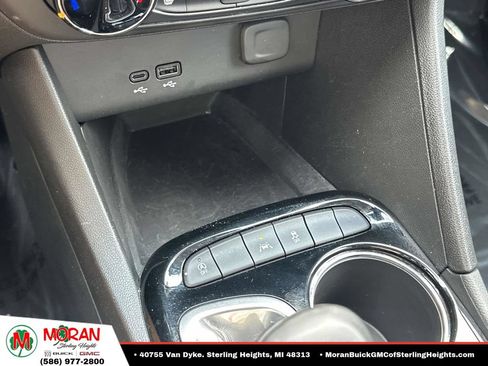 Certified 2024 Buick Encore GX Preferred w/ Comfort Package FWD image 27
