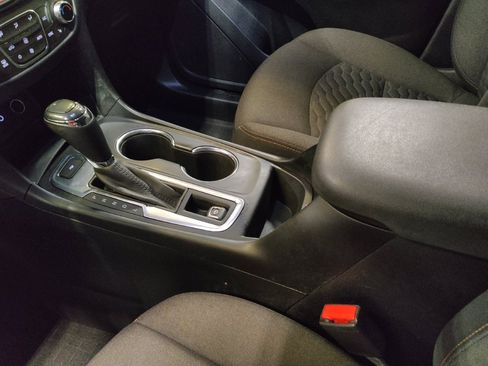 Used 2019 Chevrolet Equinox LT FWD image 26