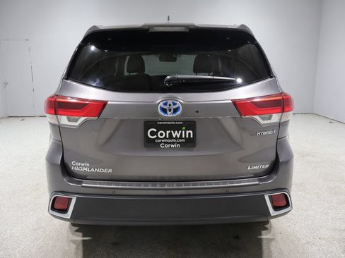 Used 2017 Toyota Highlander Limited w/ Protection Package #3 AWD/4WD image 3