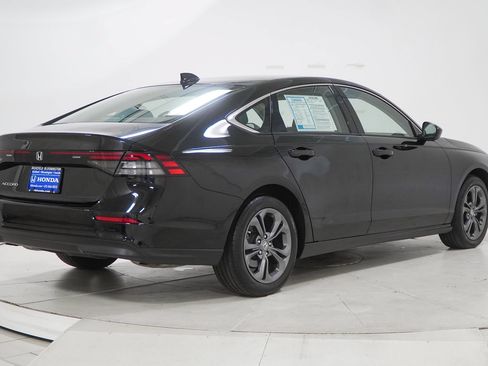 Used 2023 Honda Accord EX image 11