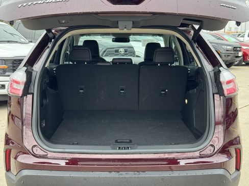 Certified 2022 Ford Edge Titanium w/ Equipment Group 301A image 9