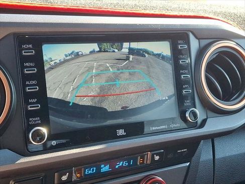 Certified 2020 Toyota Tacoma TRD Sport w/ TRD Premium Sport Package AWD/4WD image 17