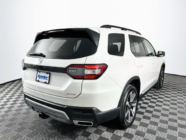 Used 2024 Honda Pilot Elite image 7