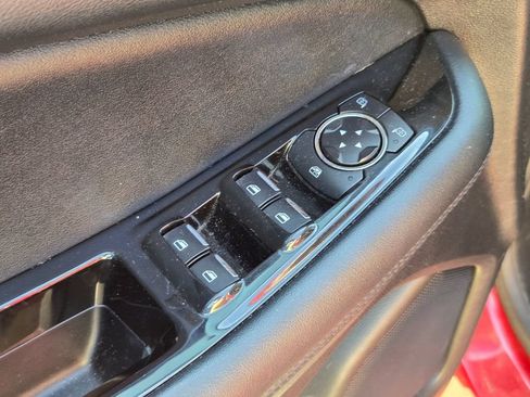 Used 2015 Ford Edge SEL w/ Equipment Group 201A FWD image 11