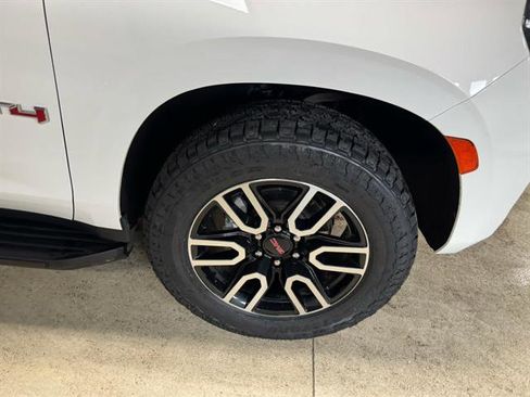 Certified 2022 GMC Yukon AT4 AWD/4WD image 7