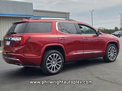 Used 2021 GMC Acadia Denali w/ Denali Technology Package image 3