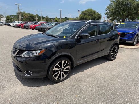 Used 2018 Nissan Rogue Sport SL w/ SL Premium Package FWD image 12
