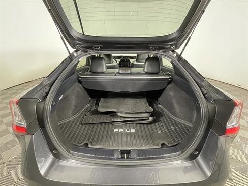 Used 2020 Toyota Prius XLE w/ Advanced Technology Package image 28