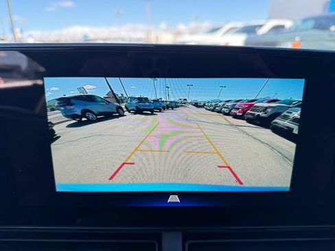 New 2026 Chevrolet Trax LT w/ LT Convenience Package FWD image 23