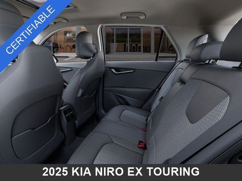Certified 2025 Kia Niro EX Touring image 18