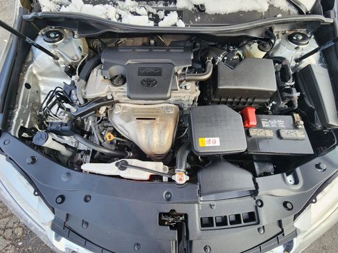 Used 2017 Toyota Camry LE image 20