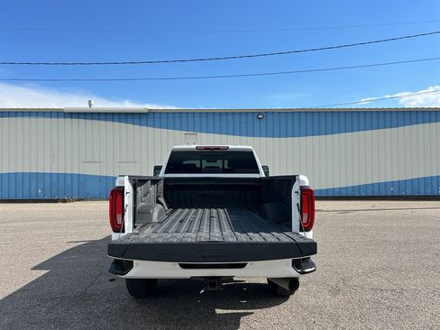 Certified 2022 GMC Sierra 3500 AT4 w/ AT4 Preferred Package AWD/4WD image 11