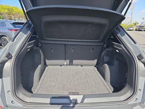 Certified 2024 Volkswagen ID.4 2WD image 12